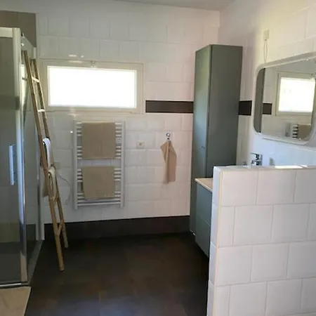 Les Pres Sales Bed & Breakfast